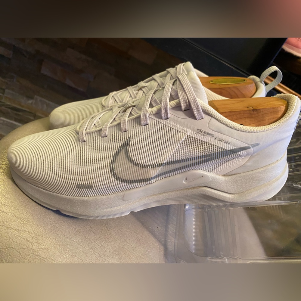 nike downshifter trainers